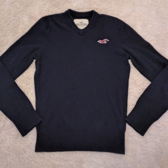 Hollister Other - Hollister black V-neck pullover sweater sz Small
